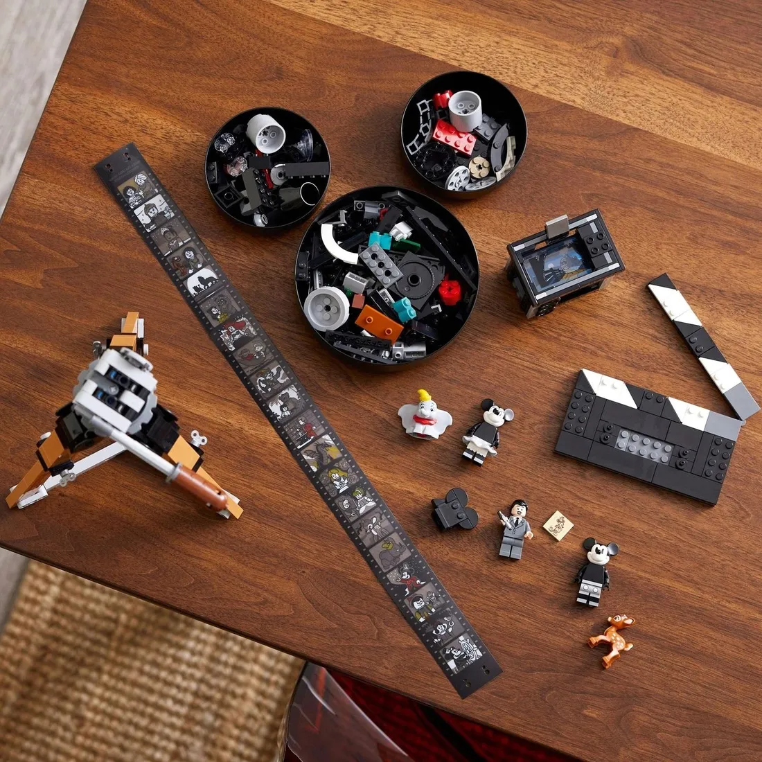 lego-43230-kamera-walta