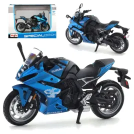 suzuki-gsx-8r-w-skali-1-18-maisto-realistyczny-model-motocykla