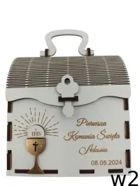 komunia-swieta-pudelko-na-pieniadze-pamiatka-kuferek