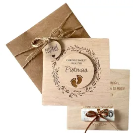 karta-drewniana-pamiatka-chrzest-i-roczek-miejce-na-pieniadze-grawer-gratis