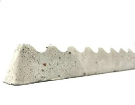 listwa-karbowana-banan-betonowa-25x650mm-podklad-dystansowy-pod-zbrojenie