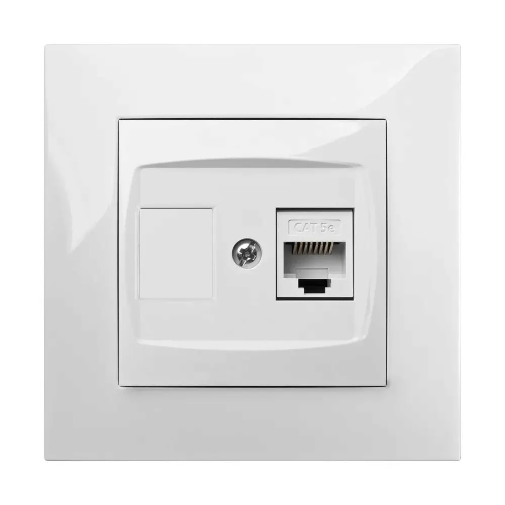 biale-gniazdo-komputerowe-rj45-kat-5-carla
