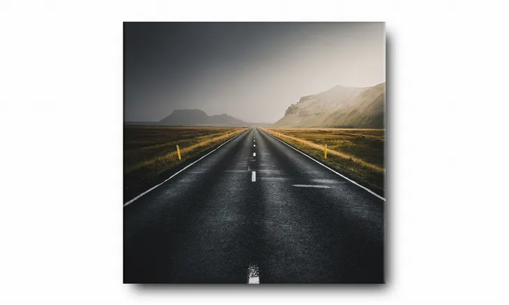 obraz-na-plotnie-016-droga-na-polach-30x30cm-stan-nowy