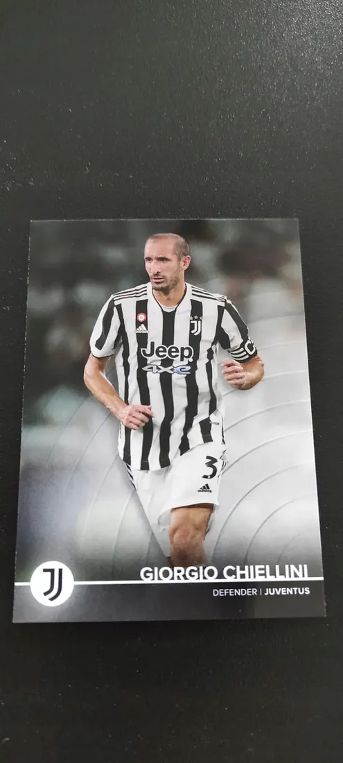 juventus-topps-2021-2022-chiellini