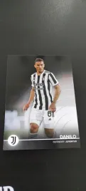 juventus-topps-2021-2022-danilo