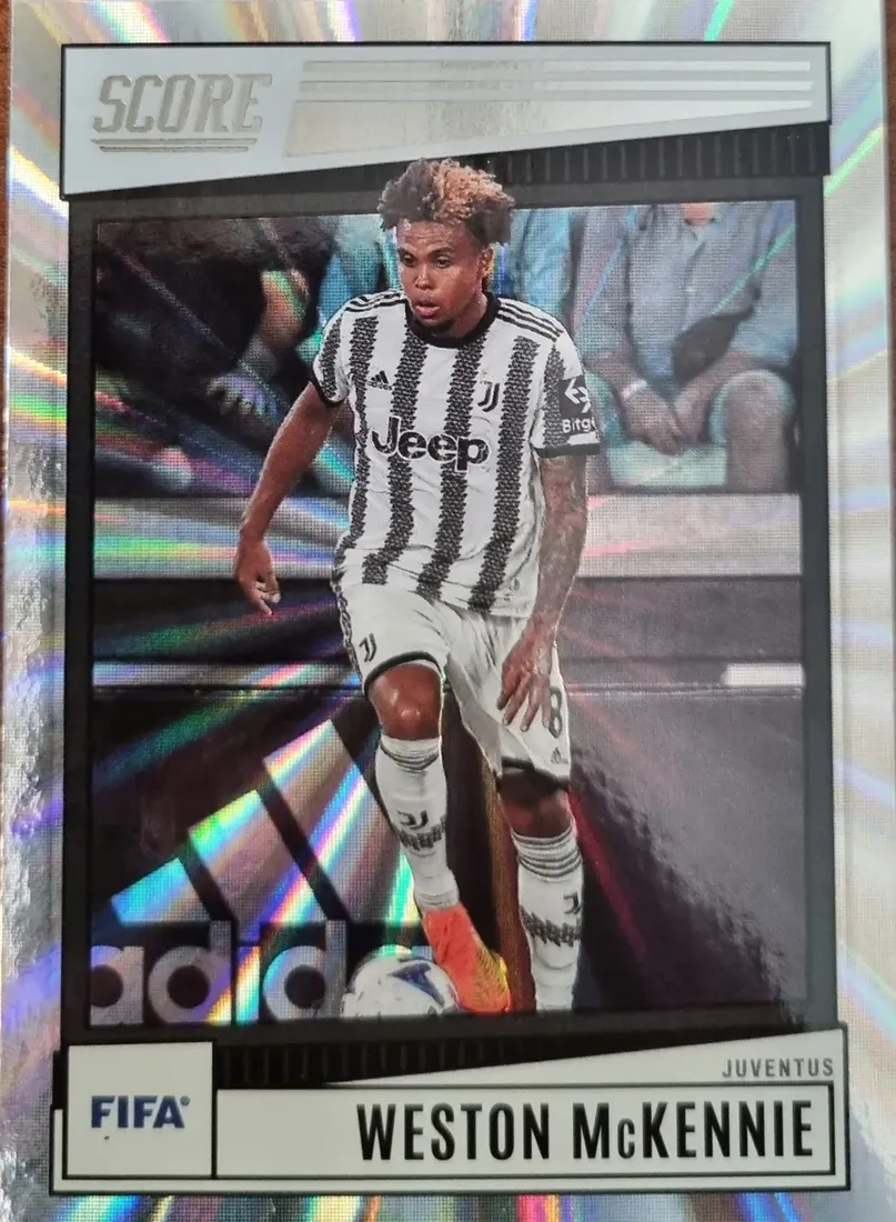 score-2023-panini-laser-parallel-mckennie