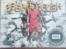 score-2023-panini-breakthbough-darwin-nunez