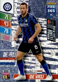 fifa-365-2022-titan-nr-252-de-vrij
