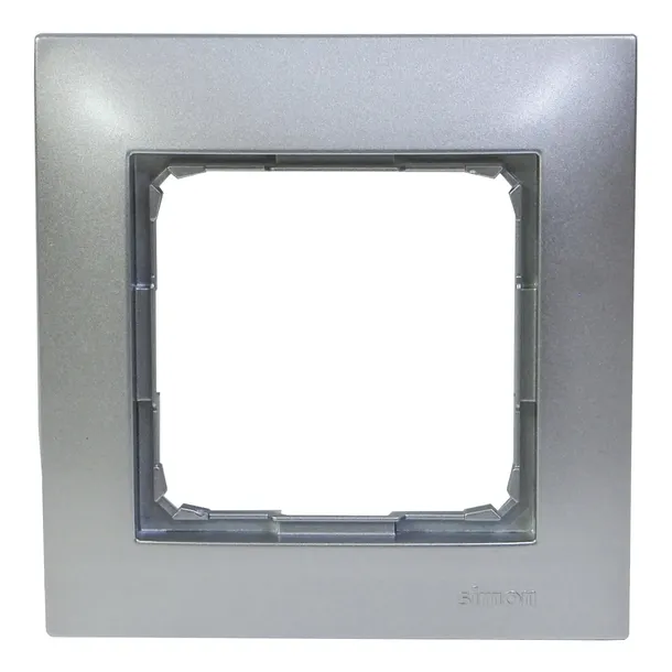 simon54-ramka-na-1-modul-srebrny-kod-producenta-dr1-43