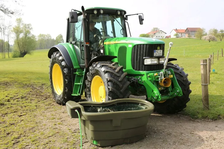 poidlo-pastwiskowe-550-l-kerbl-material-tworzywo-sztuczne