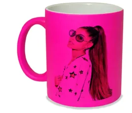 kubek-neon-rozowy-prezent-pdm-arianagrande6