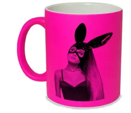 kubek-neon-rozowy-prezent-pdm-arianagrande5