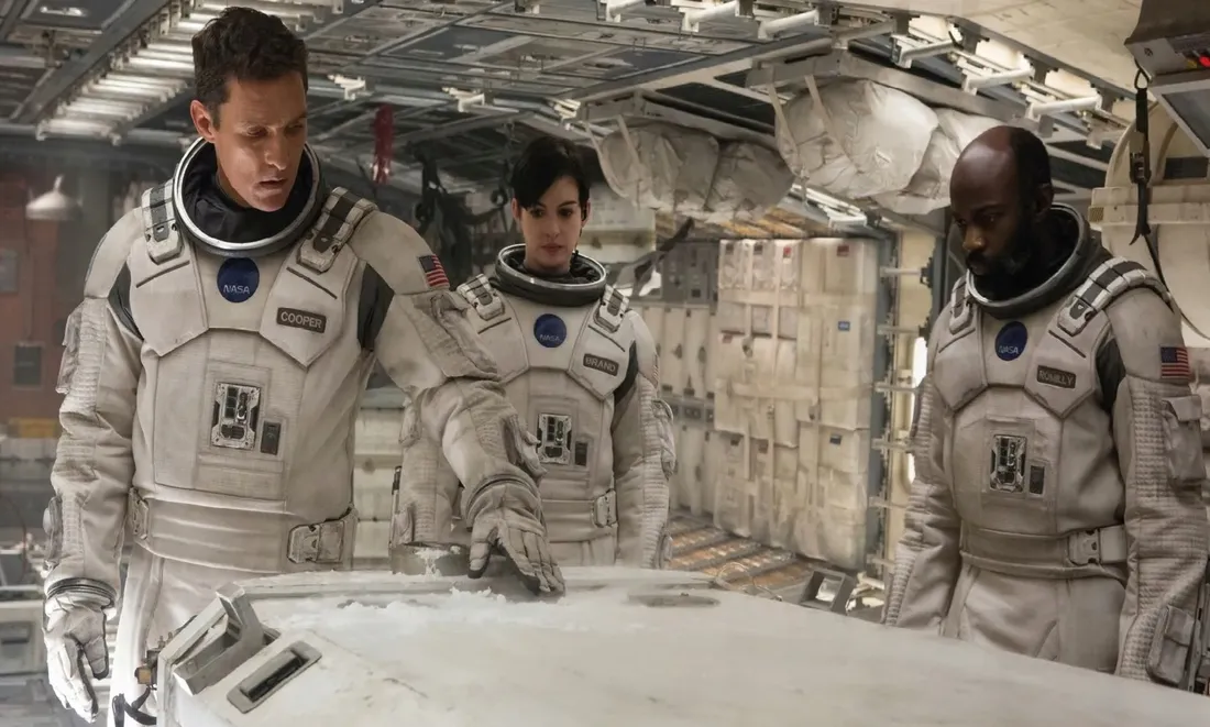 fototapeta-dmp-interstellar-04-152x104