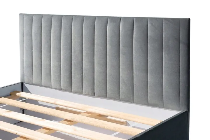 lozko-140x200-paski-stan-opakowania-oryginalne