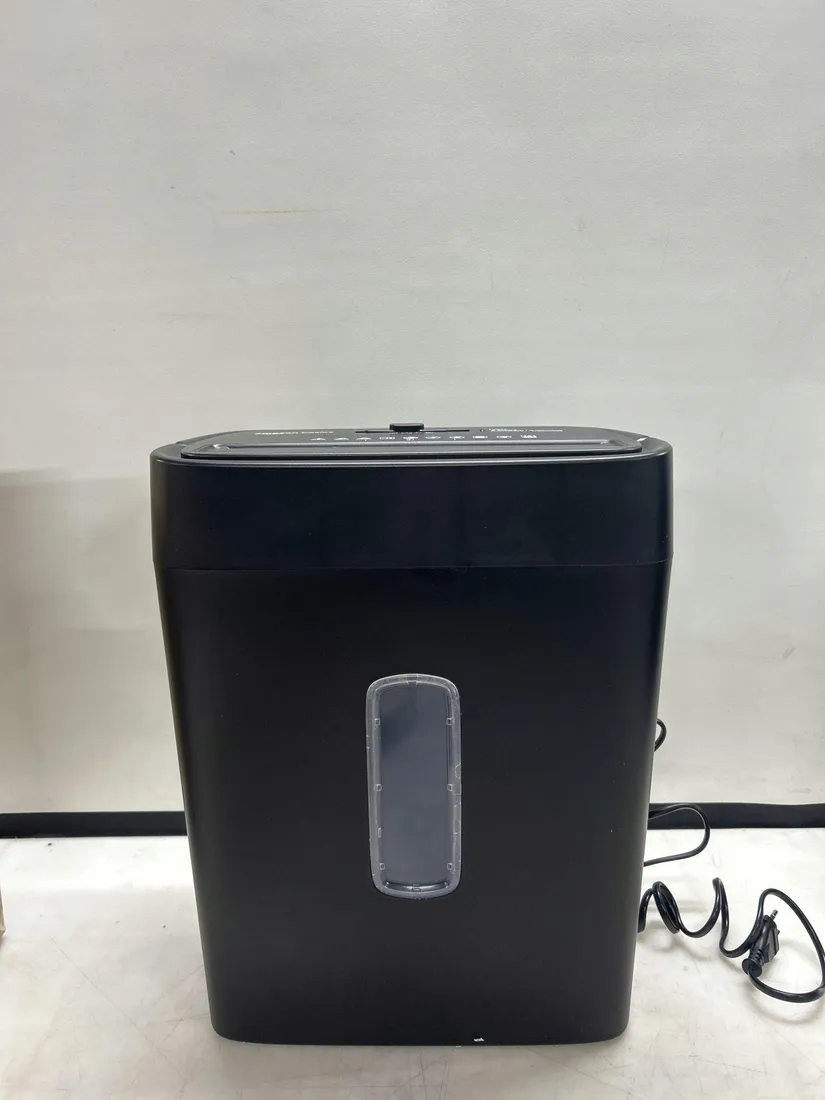 amazon-basics-niszczarka-biurowa-czarna