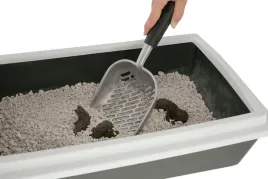 szufelka-do-zwirku-dla-kota-aluminium-35-x-14-cm-kerbl