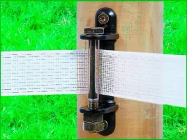 izolator-narozny-do-tasmy-ogrodzeniowej-20-40-mm-kerbl