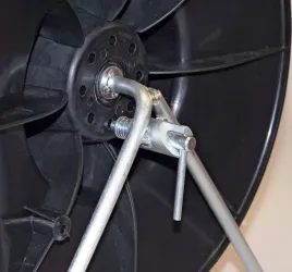 zwijak-z-blokada-super-czarny-kerbl