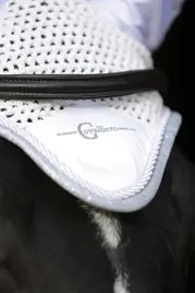 nauszniki-dla-konia-empara-bialy-roz-cob-full-covalliero