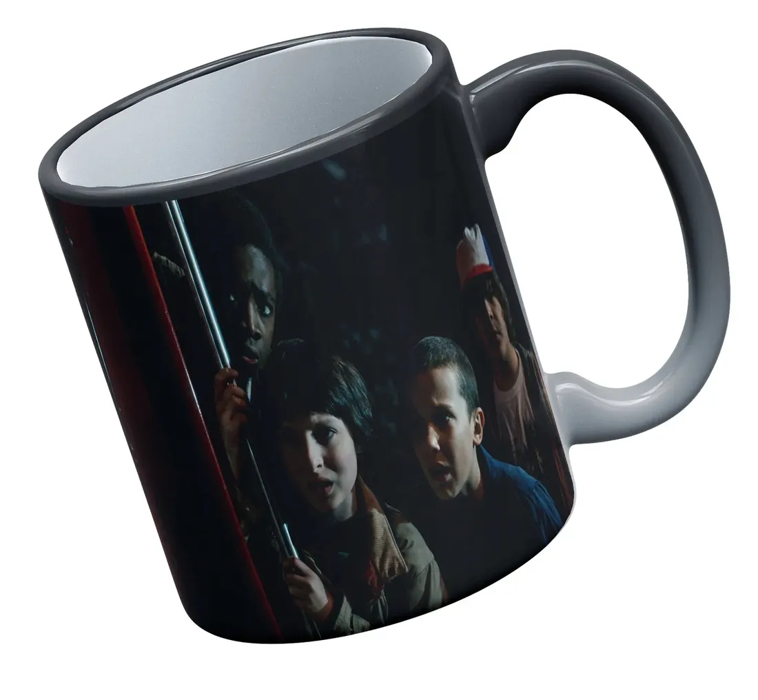kubek-czarny-magic-fp-jmp-stranger-things4-prezent