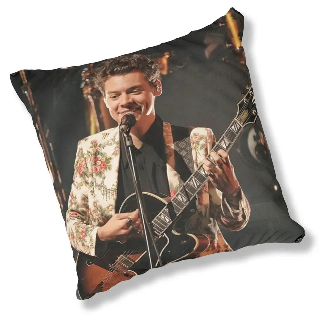 poduszka-fullprint-jmp-harry-styles3-prezent
