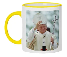 kubek-bialy-zolte-brzegi-jmp-jpii-01