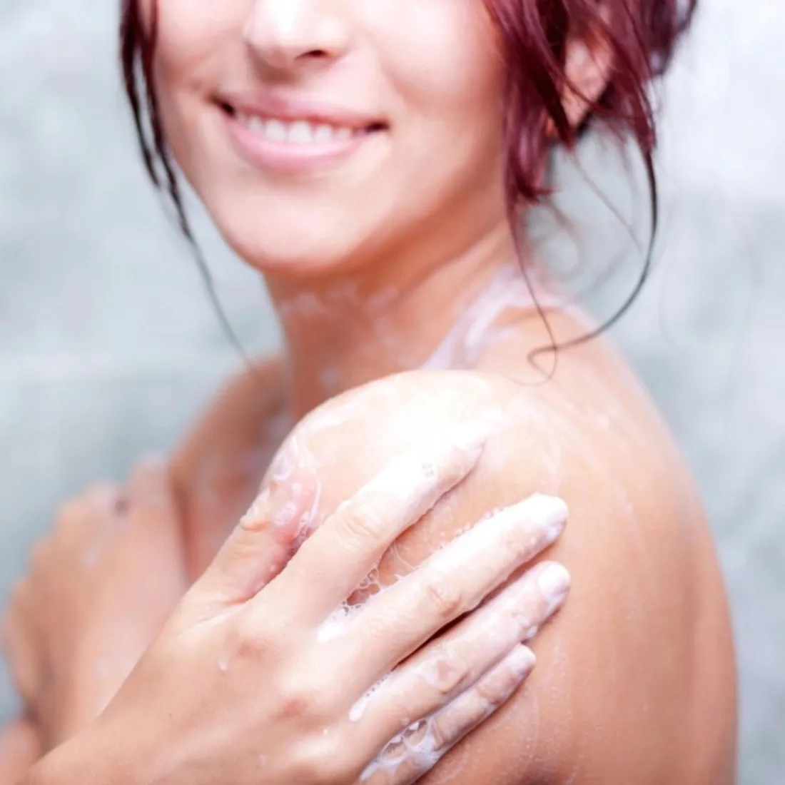 zel-pod-prysznic-do-wanny-o-zapachu-czarna-jezyna-blackberry-5l-den-stan-nowy