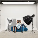 nowoczesna-niebieska-pufa-stan-nowy-typ-tapicerowana