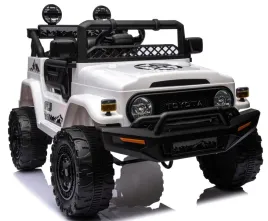 toyota-fj-cruiser-bialy-4x4-miekki-fotelik-pilot-licencja-akumulator-litow