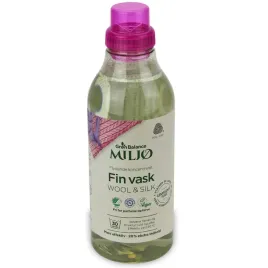 plyn-do-prania-welnianych-i-jedwabnych-tkanin-koncentrat-900-ml-gron