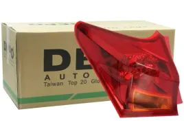 lampa-tylna-lewa-toyota-auris-ii-e180-hatchback-20132015-81561-02d20