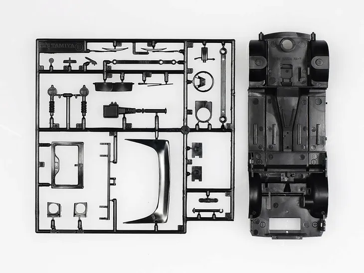 mazda-savanna-rx-7-model-24375-tamiya-stan-nowy-stan-zlozenia-do-zlozenia