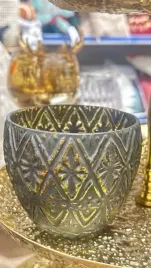 piekny-szklany-swiecznik-dekoracja-swiateczna-kolor-antyczne-zloto