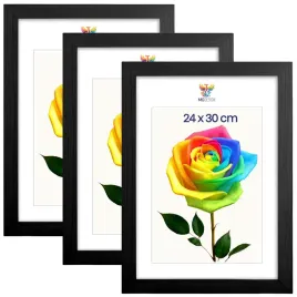 zestaw-3-szt-ramek-na-zdjecia-24-x-30-cm-czarnych-drewnianych