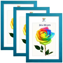 zestaw-3-szt-ramek-na-zdjecia-24-x-30-cm-turkusowych-drewnianych