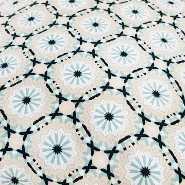 poduszka-dekoracyjna-mandala-45x45-stan-nowy