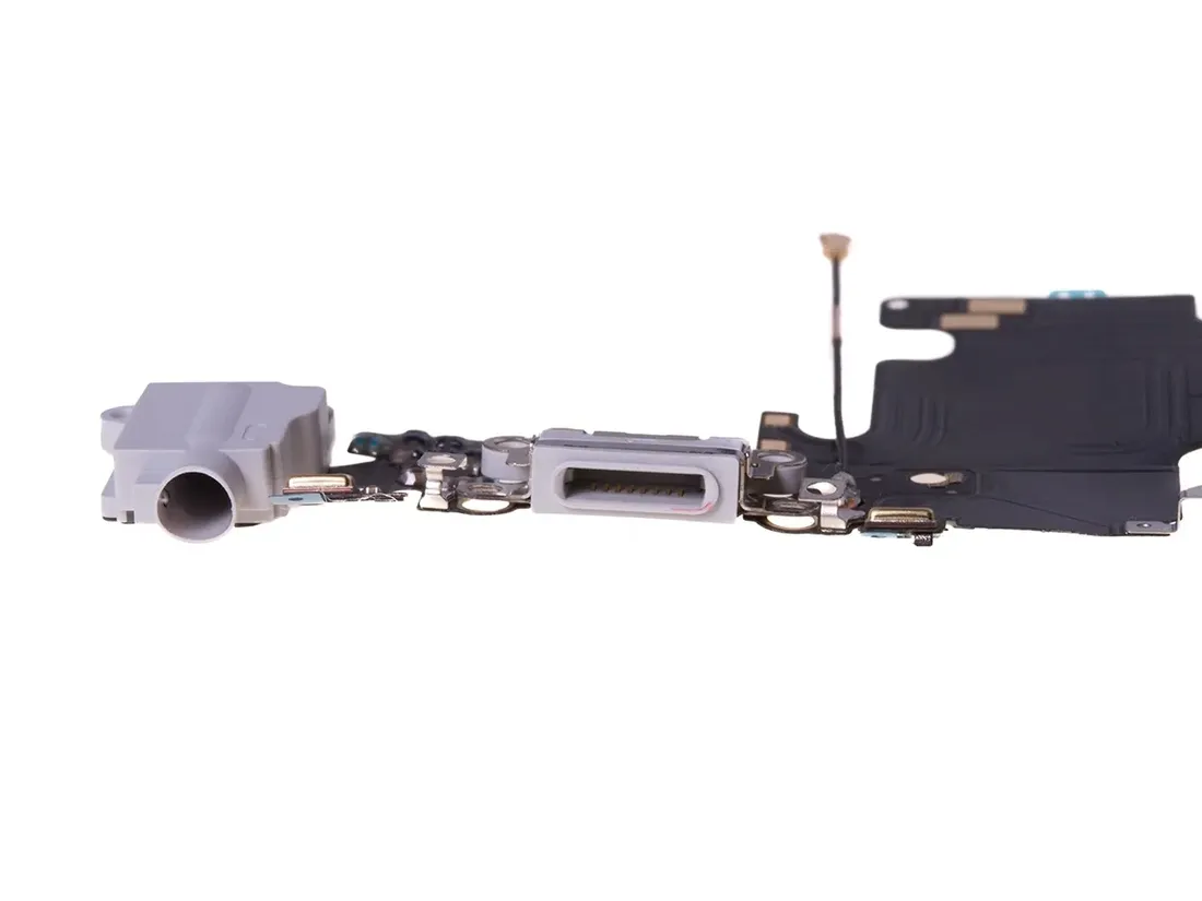 flex-gniazdo-ladowania-iphone-6s-biale-stan-nowy