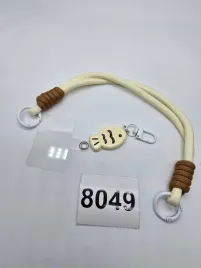 smycz-do-telefonu-na-nadgarstek-za-plecki-8049
