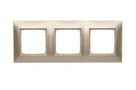 simon54-ramka-na-3-moduly-potrojna-dr3-44-zlota