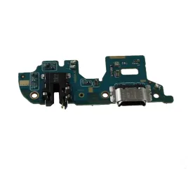 nowa-plytka-ze-zlaczem-usb-realme-8i