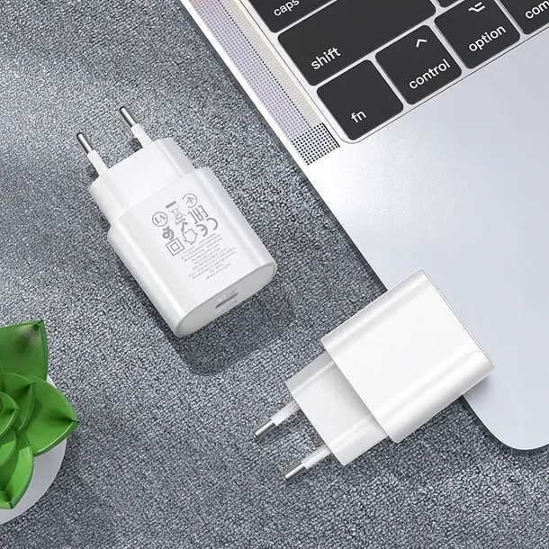 ladowarka-25w-usb-c-kabel-lightning-zestaw-kolor-bialy