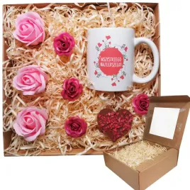 elegancki-prezent-na-dzien-mamy-roze-mydlane-box