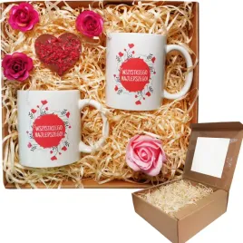 wiosenny-box-prezentowy-dla-mamy-babci-na-urodziny