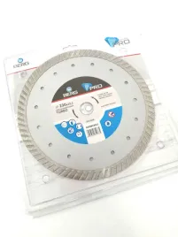 tarcza-diamentowa-pro-230-turbo-berg-sucho-mokro