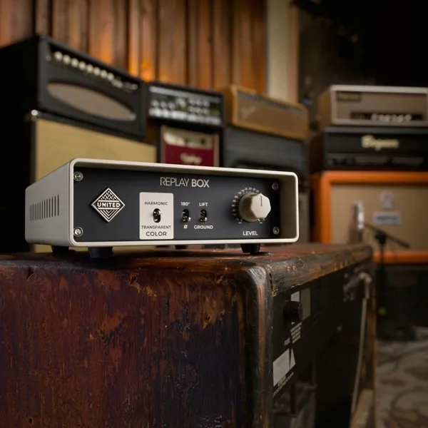 united-replay-box-interfejs-do-reampingu-marka-bez-marki