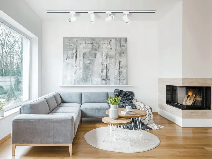 zestaw-lampa-szynowa-led-gu10-x4-szynoprzewod-2m-stan-nowy-maksymalna-moc-pojedynczego-zrodla-swiatla-40-w