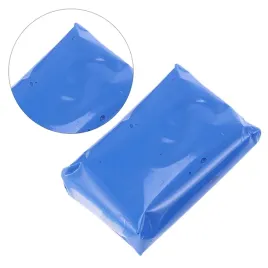 niebieska-glinka-do-czyszczenia-samochodu-mycia-lakieru-szyb-auta-lamp