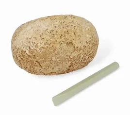 buki-jajo-jajko-dinozaura-z-dlutkiem-wykopaliska