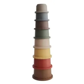 mushie-wieza-z-kubeczkow-stacking-tower-piramida