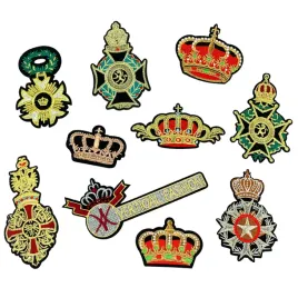 zestaw-10-naszywki-termo-zlote-korona-herb-krzyz